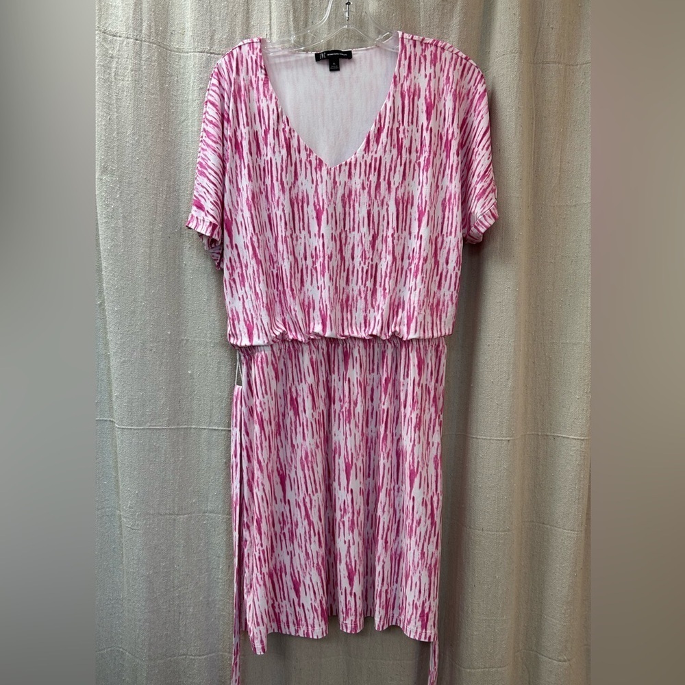 INC/ Woman’s/ NWT/ Printed V-Neck Mini Dress, Created for Macy's/ size XL - Picture 2 of 9